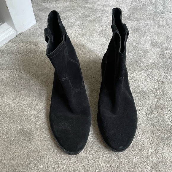 Rebecca Minkoff Black Suede Western Style Pull On Chasidy Low-Heel Booties EUC 9 - Picture 6 of 11